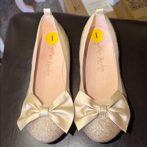 Cynthia Rowley Girls Gold Glitter Bow Ballet Flats